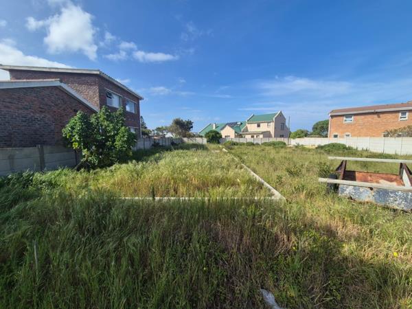 798 m² Land