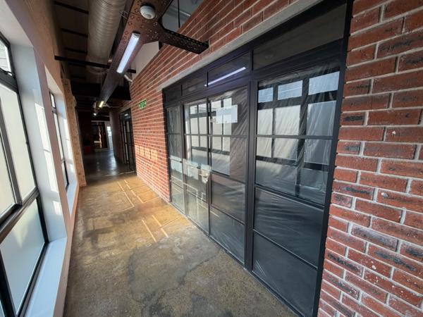 296.5 m² Commercial space