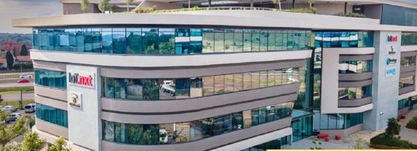 Commercial space