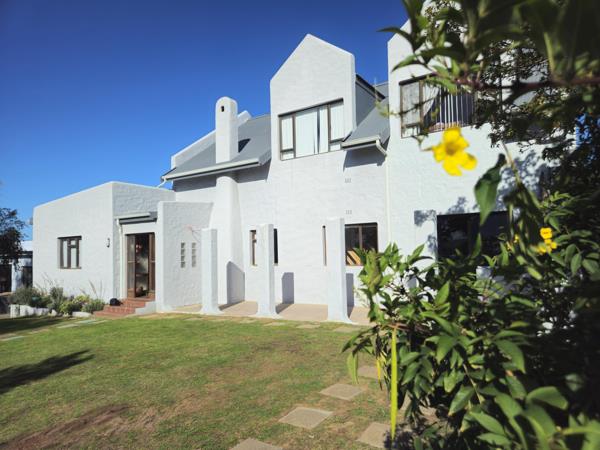 6 Bedroom House