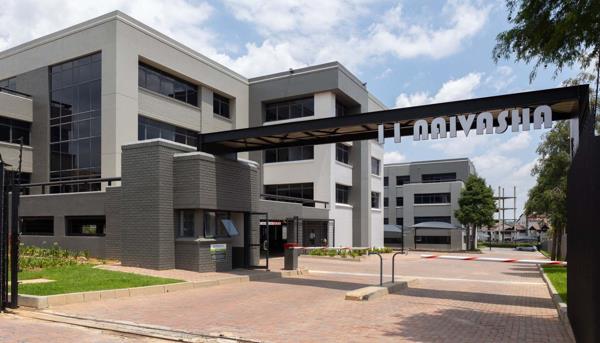 319 m² Office Space