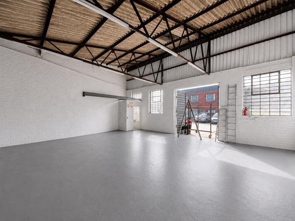 163 m² Industrial space