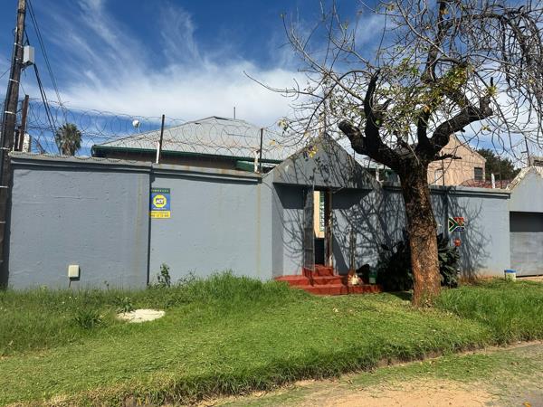 12 Bedroom House