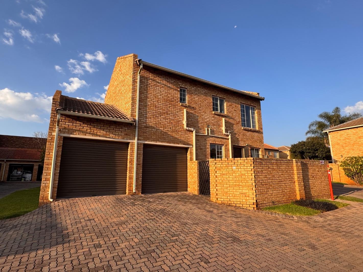 3 Bedroom Townhouse in Strubens Valley