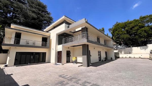 9 Bedroom House
