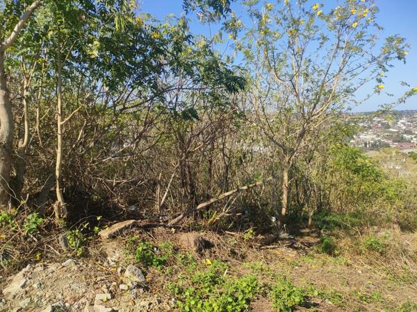 735 m² Land