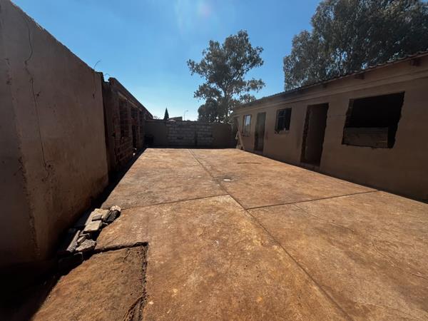 189 m² Land