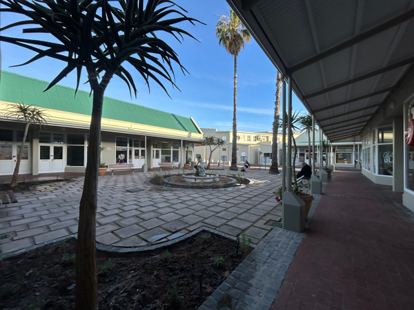 46 m² Retail Space