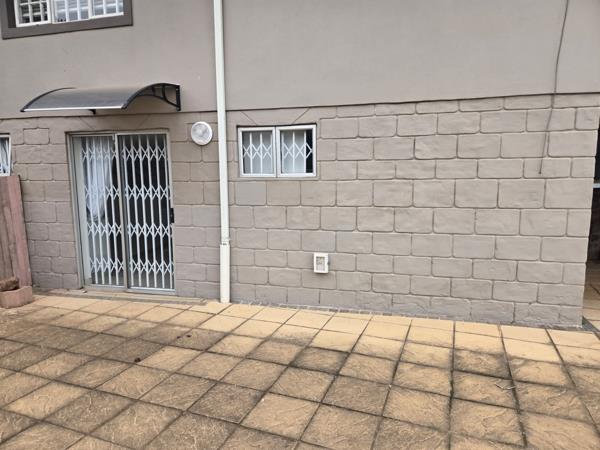 1 Bedroom House