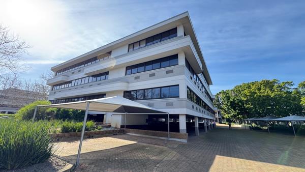 924 m² Office Space