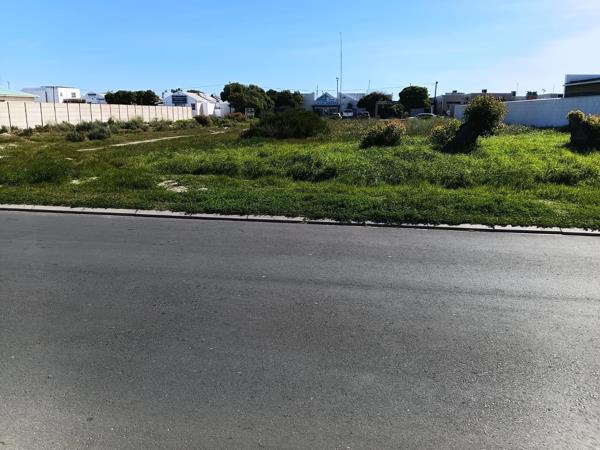 1 487 m² Land