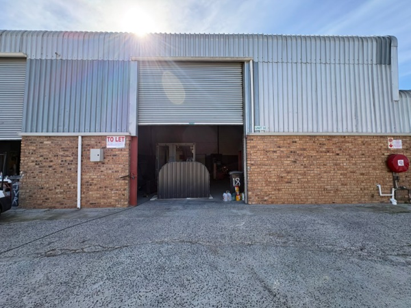 304 m² Industrial space