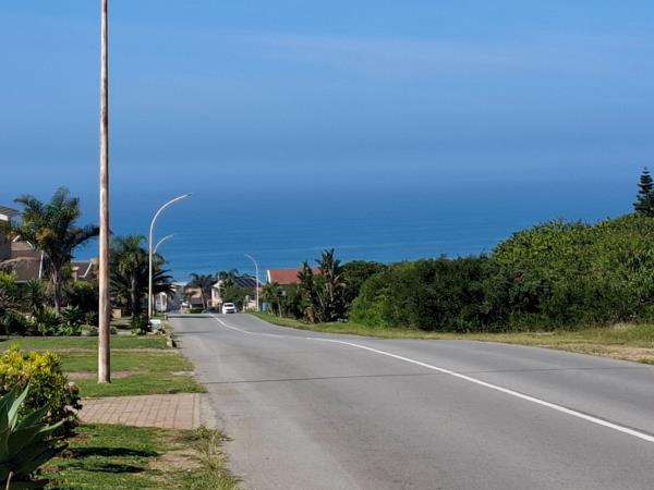750 m² Land