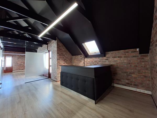 105 m² Commercial space