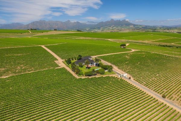 92.7 ha Farm