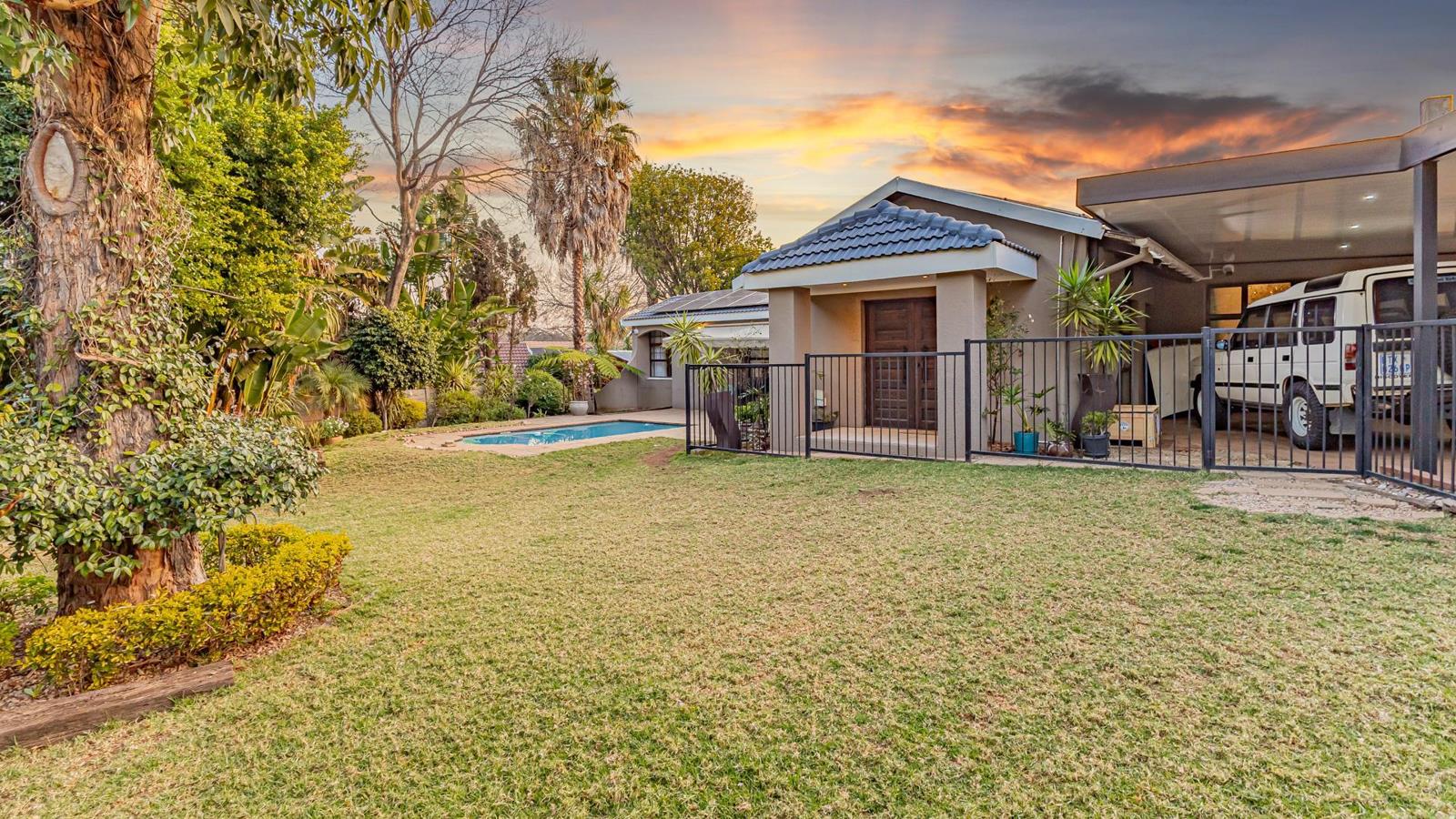 3 Bedroom House in Sundowner