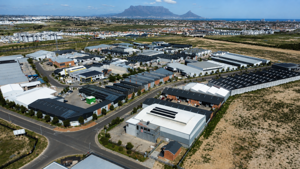 1 590 m² Commercial space