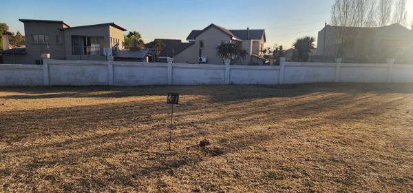 310 m² Land
