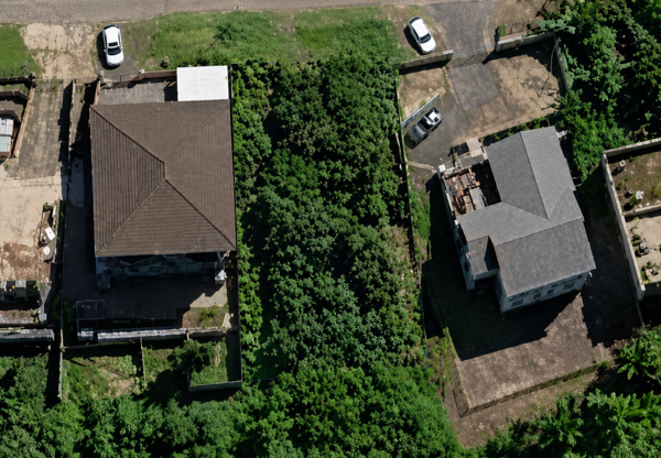 684 m² Land