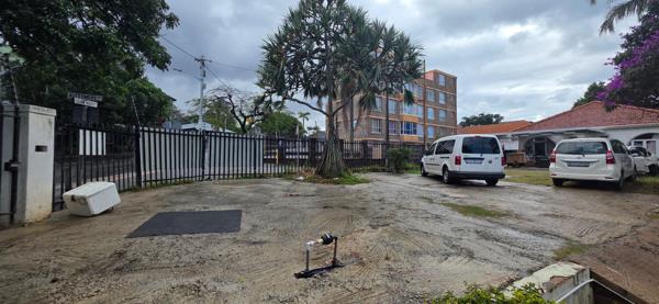 1 965 m² Commercial space
