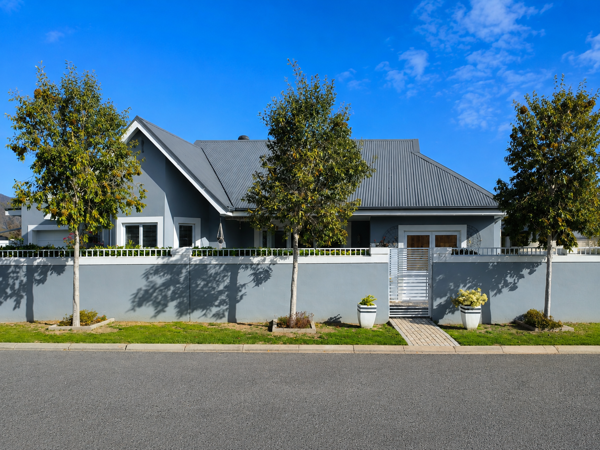 2 Bedroom House