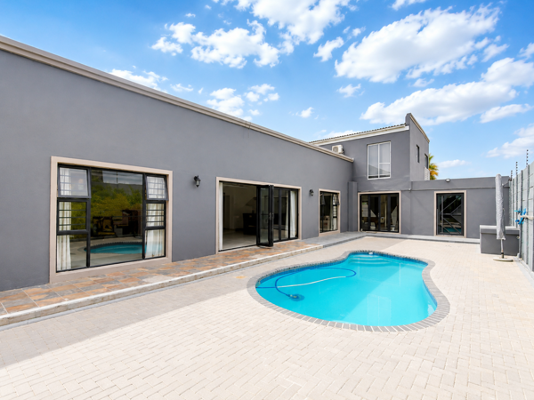 5 Bedroom House