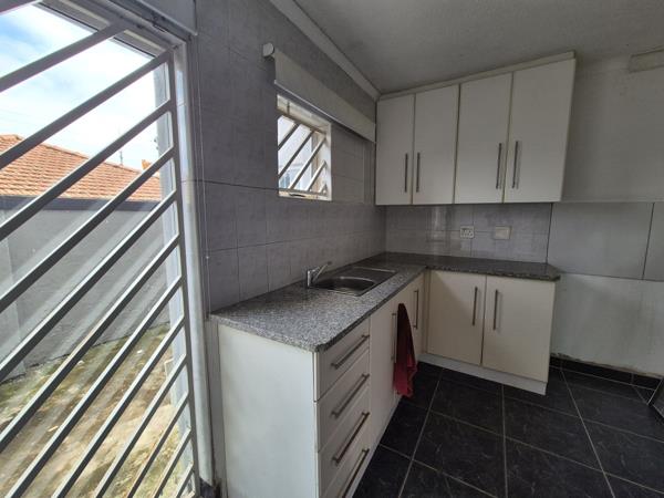 1 Bedroom House