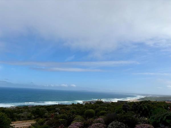 2 835 m² Land