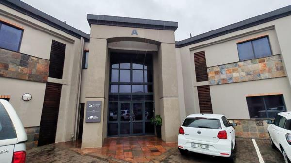 330 m² Office Space