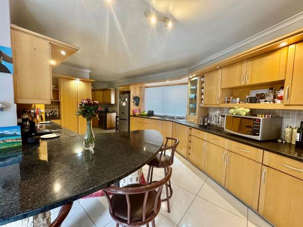 5 Bedroom House