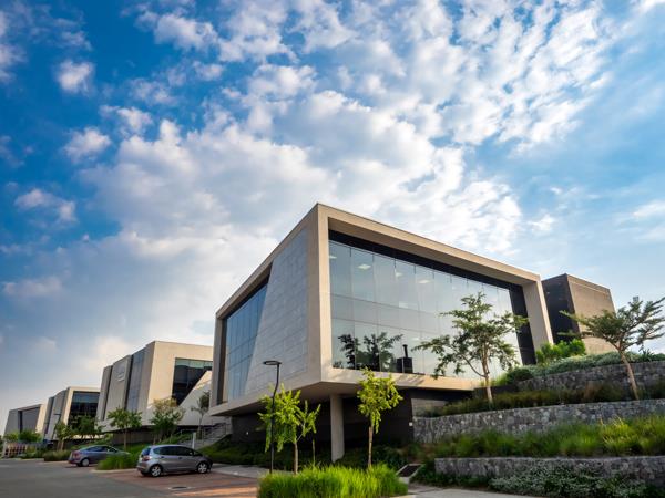 389 m² Commercial space