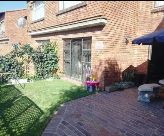 2 Bedroom Townhouse