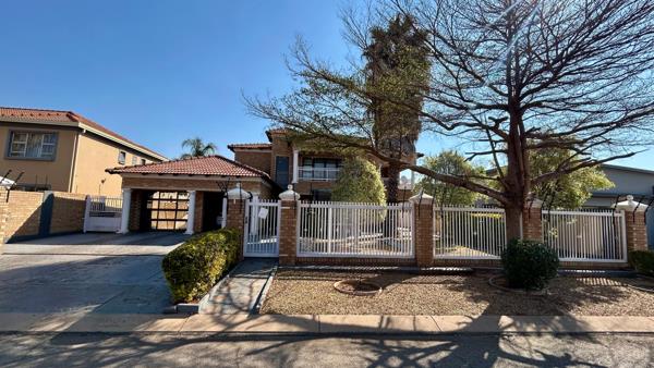 5 Bedroom House