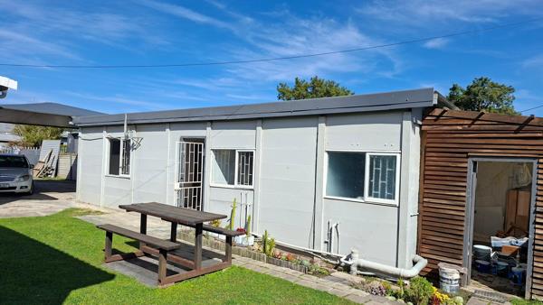 1 Bedroom Garden Cottage