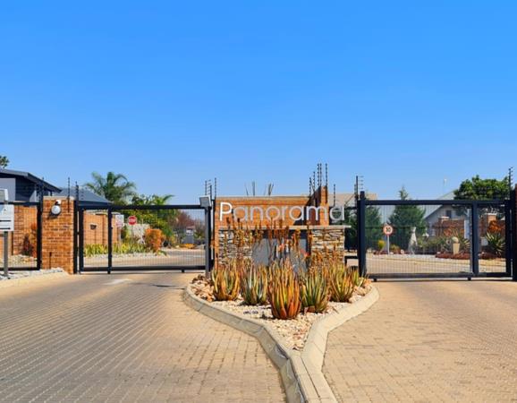 687 m² Land