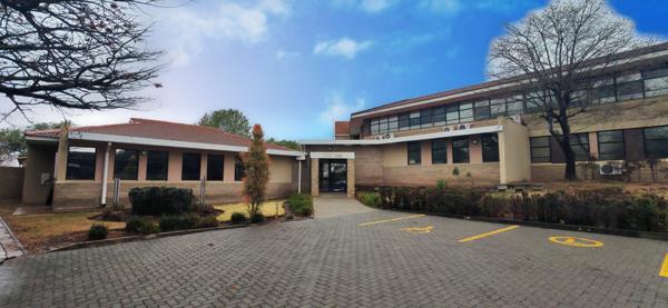 2 565 m² Office Space