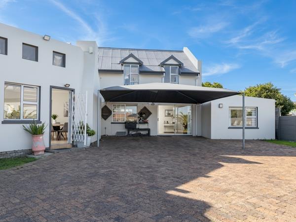 7 Bedroom House