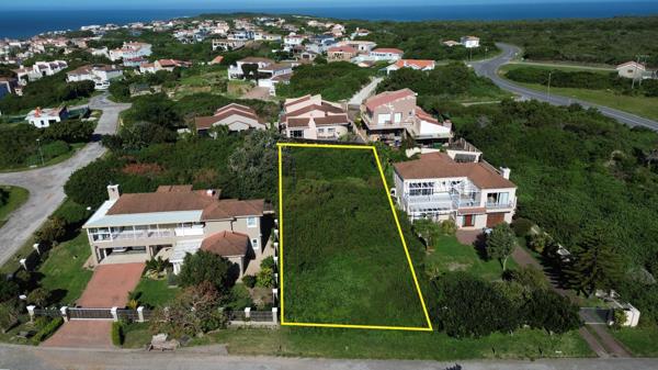 716 m² Land