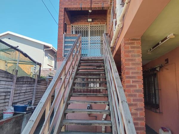 2 Bedroom Flat