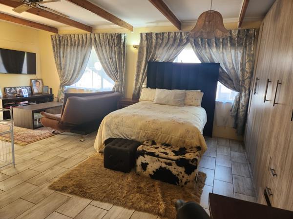 7.5 Bedroom House