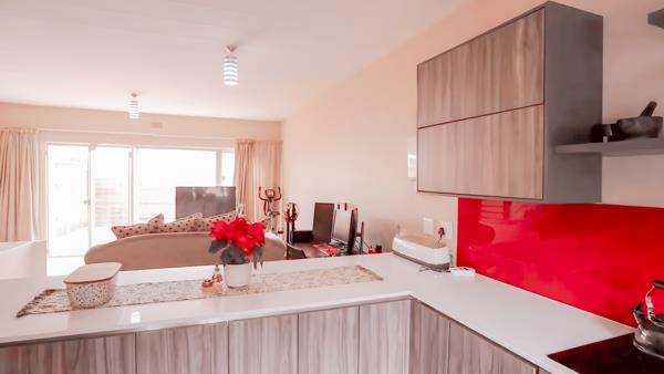 2 Bedroom Townhouse