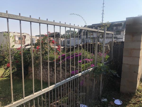 3 110 m² Land