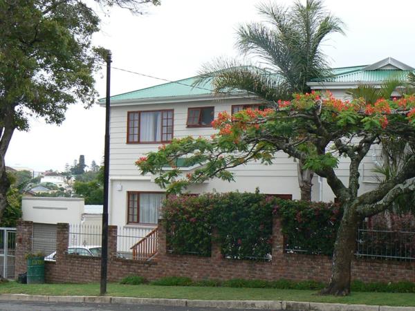 9 Bedroom House