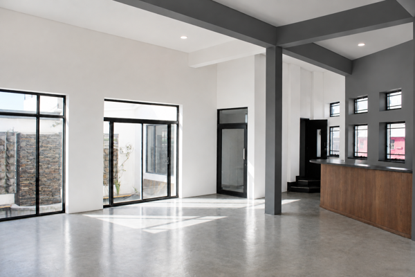 180 m² Commercial space