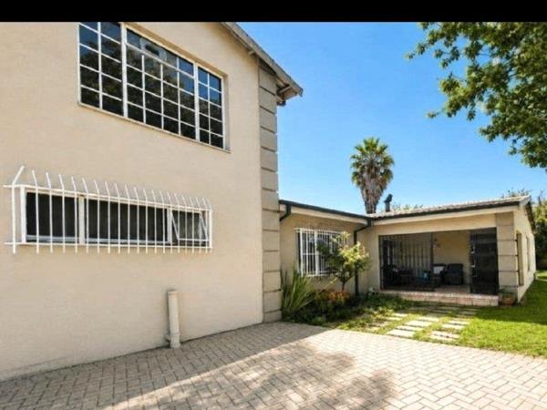 4 Bedroom House
