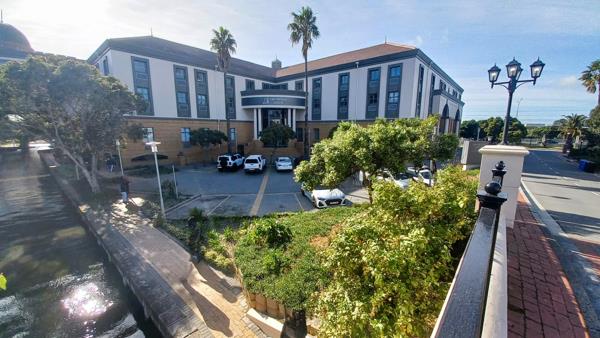 266 m² Commercial space