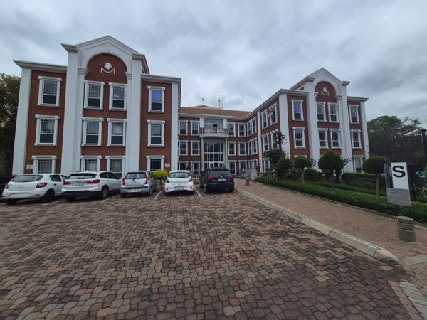 204 m² Commercial space