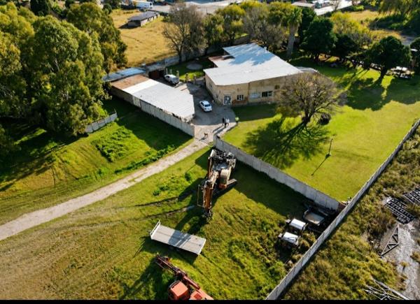 1.6 ha Farm