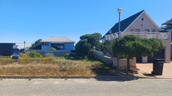400 m² Land