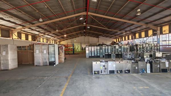 2 140 m² Industrial space